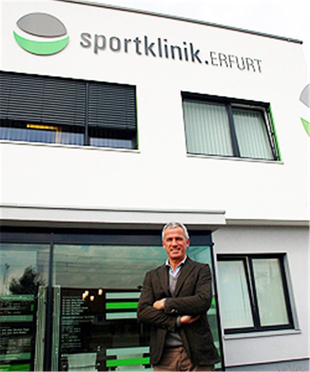 Vorzugsbehandlung für sportverletzte TK-Versicherte Orthopäde Peter Ullmann leitet die Sportklinik Erfurt.