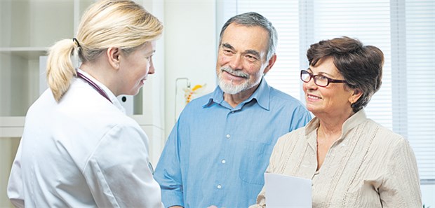 Ärzte fordern mehr Genderforschung Paar beim Arzt: Fachleute sehen vor allem bei Onkologika geschlechtsspezifischen Forschungsbedarf.