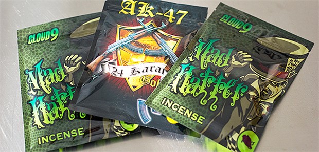 Tödliche Gefahr am Steuer Packungen neuer psychoaktiver Substanzen, auch Legal Highs genannt,