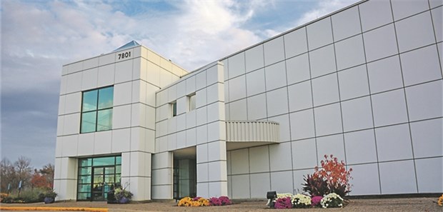 Wenn Fans Abschied nehmen müssen Paisley Park: In der Lobby des Komplexes liegt die Asche des Künstlers. © Paisley Park a