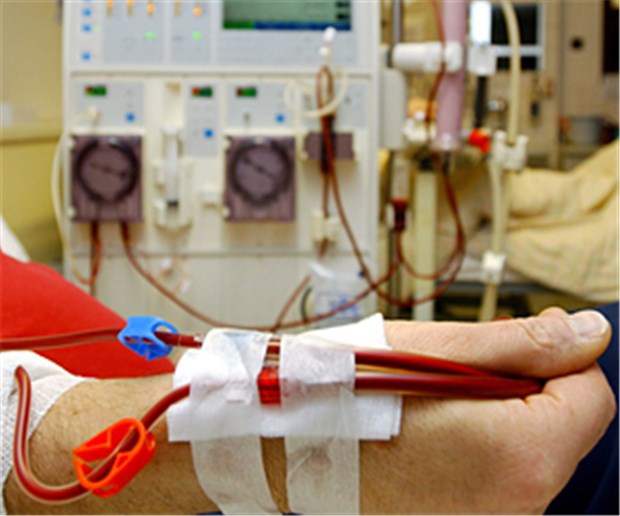 Neue Herausforderungen für Dialyse-Spezialisten Patient an der Dialyse: Zunehmend kommen auch Patienten in die Dialyse-Zentren, die nicht nierenkrank waren.