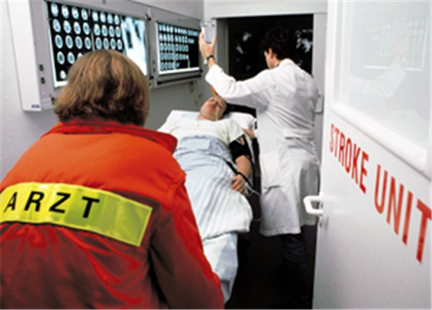 Frühzeitige antithrombotische Therapie senkt Rezidivrisiko deutlich Patienten, die bereits eine transitorisch ischämische Attacke (TIA) oder einen Schlaganfall erlitten haben, sind extrem gefährdet für einen erneuten Schlaganfall.