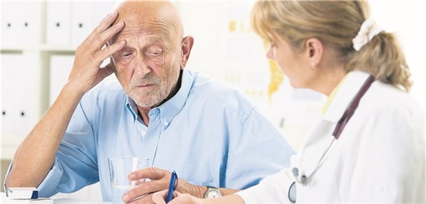 Patienten sollten wissen: Bislang gibt es weder zugelassene Arzneien gegen MCI noch Studien, die therapeutische Effekte von Arzneien oder Nahrungsergänzungsmitteln nahelegen.