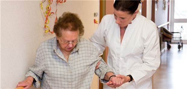 IKK-Modell hilft über Sektorengrenzen hinweg Patientenkoordinatoren sind erste Ansprechpartner.