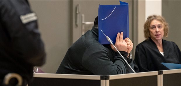Patientenmörder Niels H. wurde 2019 zu lebenslanger Haft verurteilt. Derzeit müssen sich ehemalige Vorgesetzte vor dem Landgericht Oldenburg verantworten. Sie sollen laut Anklage nicht so genau hingeschaut haben. Das Gericht äußerte nun seine Zweifel am Vorsatz-Vorwurf.