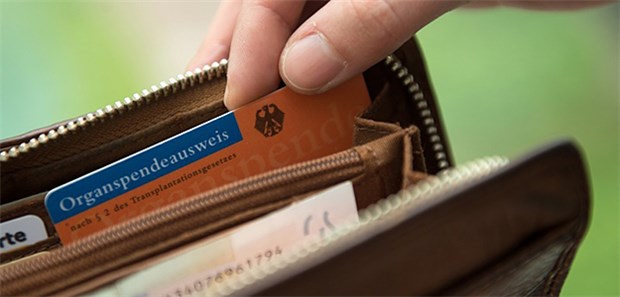Organspende muss thematisiert werden! Patientenverfügung und Organspende: Ein Widerspruch?