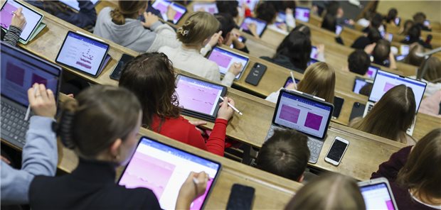 Per Quote schneller zu einem Medizinstudienplatz zu kommen, erfordert eine lange Verpflichtung für eine bestimmte ärztliche Tätigkeit. Die Bundesvertretung der Medizinstudierenden in Deutschland hält davon nichts.
