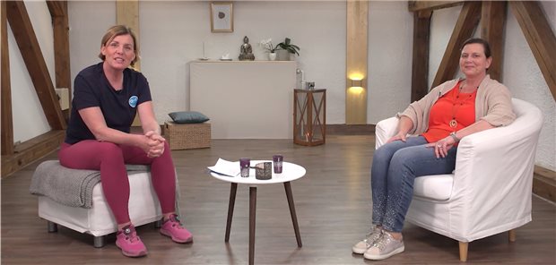 „Corona kein Grund, schlechtere Brustkrebs-Prognose hinzunehmen“ Petra Thaller (links), Gründerin von „Outdoor against Cancer“, im Gespräch mit Dr. Rachel Würstlein über Krebstherapie in Coronazeiten.