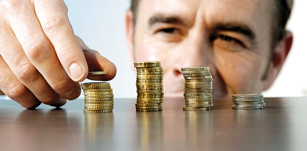 Honorarverteilung läuft künftig auf KV-Ebene Pfennig- oder Centfuchser? Die morbiditätsorientierte Gesamtvergütung wird für Vertragsärzte im kommenden Jahr nur wenig steigen.