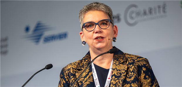 DPR-Präsidentin Vogler fordert kostenlosen ÖPNV und Lohnsteuer-Befreiung für Pflegekräfte Christine Vogler
