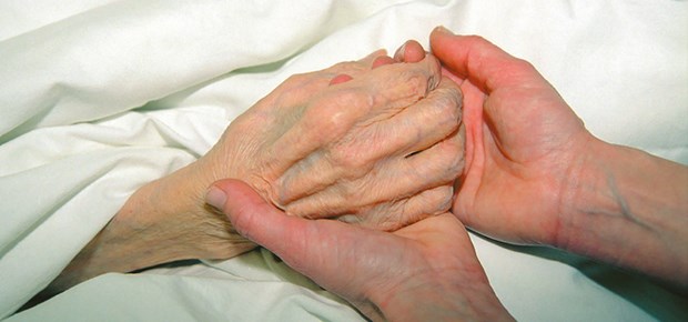Immer mehr Klinik-Patienten dement Pflege in der Klinik: Demenz wird ein immer größeres Problem.