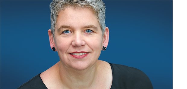 Was die Pflege-Diskussion mit Schattenboxen zu tun hat „Pflege kann nur wachsen, wenn man Kompetenzen und Anspruch in den Vordergrund holt“, sagt Christine Vogler, Vize-Präsidentin des Deutschen Pflegerats.