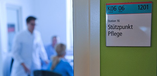 Kliniken am Limit Pflegekräfte in der Klinik: Laut Verdi sind sie Mangelware.