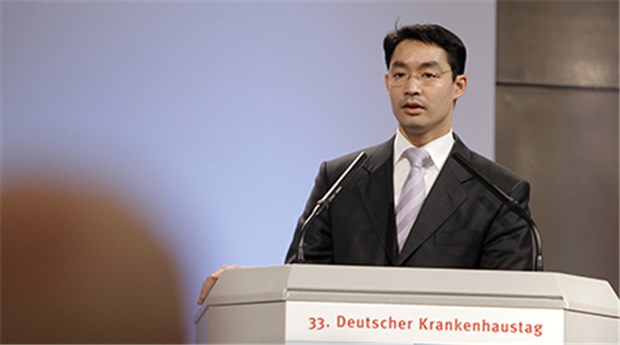 Überwindung der Sektoren ist Röslers nächstes großes Ziel Philipp Rösler (FDP) beim Deutschen Krankenhaustag: Historisch gewachsene Grenzen überwinden.