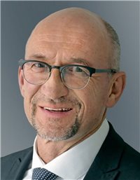 Wolfgang van den Bergh