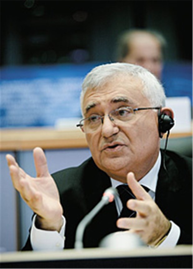 EU-Kommissar Dalli drängt Deutschland zu Widerspruchsregel Plädiert für die Widerspruchsregel bei der Organspende: EU-Gesundheitskommissar John Dalli.