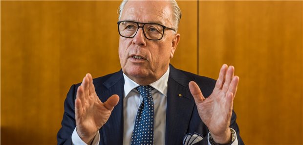 Ärztepräsident mahnt Urlauber zu besonderer Vorsicht Plädoyer für Cluster-Isolierung bei Auftreten von COVID-19-Fällen: Dr. Klaus Reinhardt.