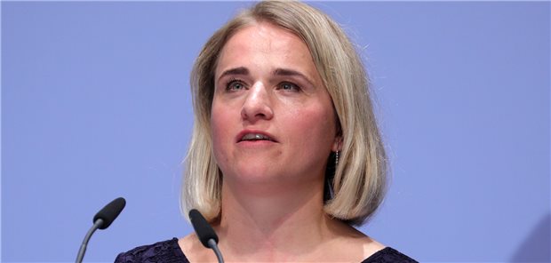 Politik hat versäumt, tarifliche Bezahlung von Altenpflegekräften „vernünftig gegenzufinanzieren“: VdK-Präsidentin Verena Bentele.