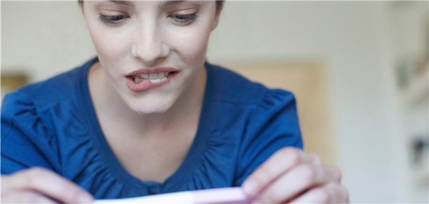 Nur Hinweis auf Schwangerschaftsabbrüche erlaubt Positiver Schwangerschaftstest: Dann beginnt die Suche nach Informationen.