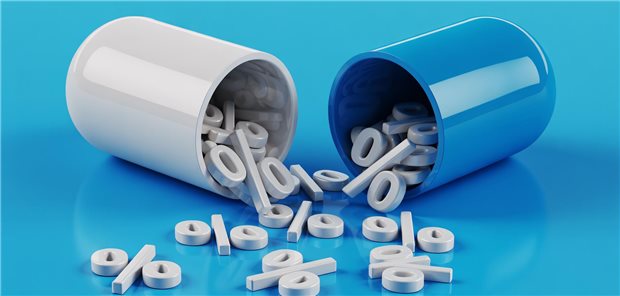 GKV-Konsolidierung: DAK wirbt für smarten Herstellerabschlag als Kostenbremse Das Symbolbild zeigt eine aufgebrochene Tablette, die mit Prozentzeichen gefüllt ist.