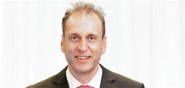 Jan Löhler ist neuer Präsident des HNO-Berufsverbandes Privatdozent Dr. Jan Löhler aus Bad Bramstedt: Die neue Spitze des Berufsverbandes der HNO-Ärzte.
