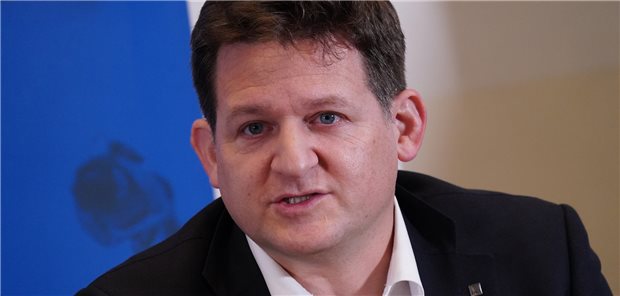 Arzt vom RKI wird Vorsitzender von WHO-Impfkommission Privatdozent Dr. Ole Wichmann bei einer RKI-Pressekonferenz vor zwei Jahren.