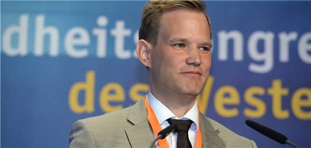 Virologe Streeck regt breite Corona-Antikörperstudie an Proaktiv müsse Deutschland die nächsten Monate der Pandemie angehen, sagt Virologe Hendrik Streeck.