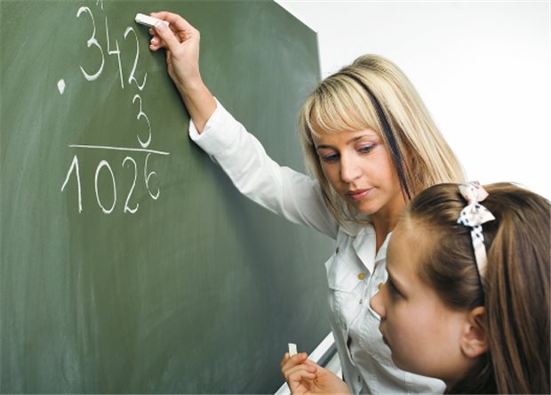 Nachhilfeboom stößt auf heftige Kritik Probleme im Mathematik-Unterricht? Da ist immer häufiger Nachhilfe angesagt. ©Trojanowski/fotolia