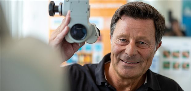 Probt die Vier-Tage-Woche in der Praxis: HNO-Arzt Dr. Michael Klinger aus Neumünster.