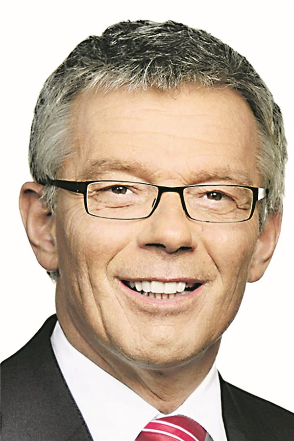 Aussagekräftige Studien sind selbst bei Orphan Drugs möglich Prof. Josef Hecken, unparteiischer Vorsitzender des Gemeinsamen Bundesausschusses (G-BA)