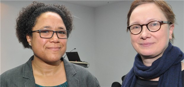 Prof. Miriam Tariba Richter (links) und Dr. Minna-Kristiina Ruokonen-Englerforderten beim Gesundheitspflegekongress in Hamburg, dass sich das deutsche Gesundheitssystem besser auf migrierte Pflegekräfte einstellt.
