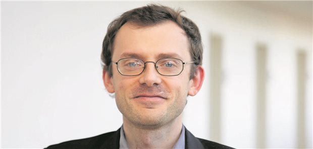 „Unterschiede im Versorgungserleben sichtbar machen“ Prof. Patrick Brzoska ist Inhaber des Lehrstuhls für Versorgungsforschung an der Fakultät für Gesundheit der Universität Witten/Herdecke