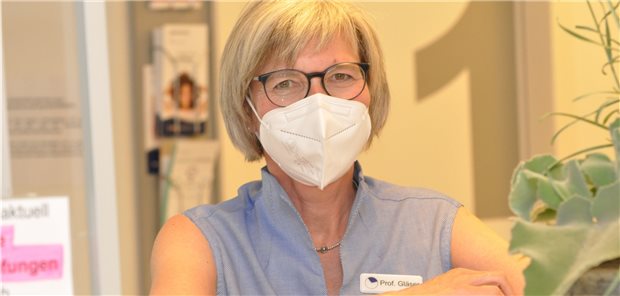 Dermatologin setzt auf YouTube-Lehrvideos für Jungmediziner Prof. Regine Gläser produziert YouTube-Lehrfilme und tritt dabei auch gerne mal selbst vor die Kamera.