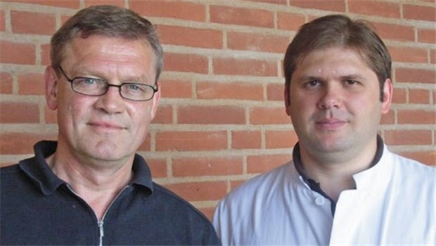 Streit um Herzklappen-Reinigungsverfahren Professor Axel Haverich (links) muss sich mit Patentfragen beschäftigten. Zu seinem Team gehört unter anderem Dr. Serghei Cebotari.