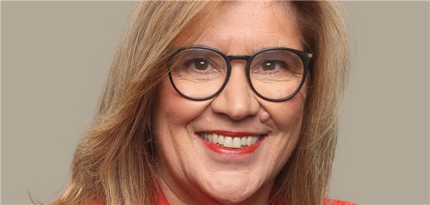 Chefärztin des Berliner St. Joseph Krankenhauses von Deutscher Gesellschaft für Nephrologie ausgezei Professor Christiane Erley
