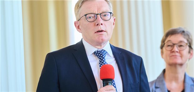 Professor Christopher Baum, Vorstandsvorsitzender des Berlin Institute of Health, im April 2022 im Roten Rathaus in Berlin bei der Bekanntgabe des „Memorandums zur Errichtung eines Zentrums für Gen- und Zelltherapie“.