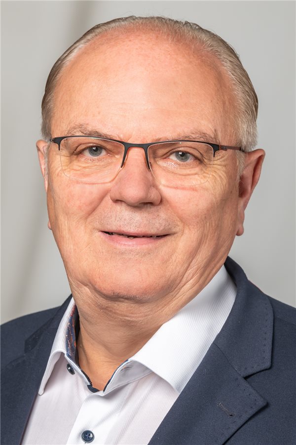 Uniklinikum Heidelberg: Altiner übernimmt Allgemeinmedizin von Szecsenyi Professor Dr. Joachim Szecsenyi