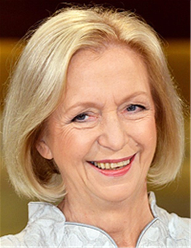Durch Forschung zur besseren Patientenversorgung Professor Dr. Johanna Wanka ist Bundesministerin für Bildung und Forschung.