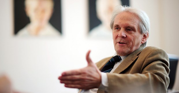 Charité-Chef Einhäupl sieht Fortschritte Professor Einhäupl: Respektable Fortschritte erreicht.