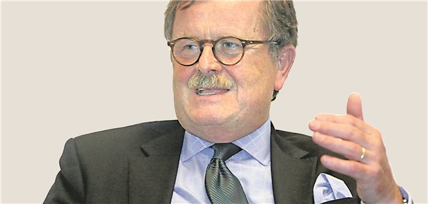 Montgomery hält Maskenpflicht für falsch Professor Frank Ulrich Montgomery befürchtet: „Wer eine Maske trägt, wähnt sich sicher.“ (Archivbild)