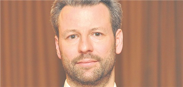 Uniklinik bindet Patienten in Therapieentscheidungen ein Professor Friedemann Geiger ist Projektleiter von „Share to Care“ am UKSH: Patienten sollen lernen, im Gespräch die richtigen Fragen zu stellen.