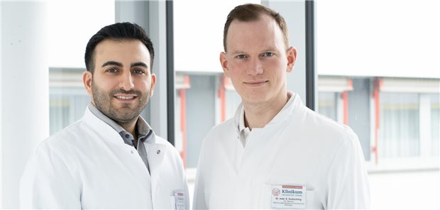 Professor Jazan Omari soll Radiologie in Frankfurt (Oder) ausbauen Professor Jazan Omari (li.), Chefarzt der Diagnostischen und Interventionellen Radiologie, und Dr. Sebastian Gottschling, Leitender Oberarzt, am Klinikum Frankfurt (Oder).