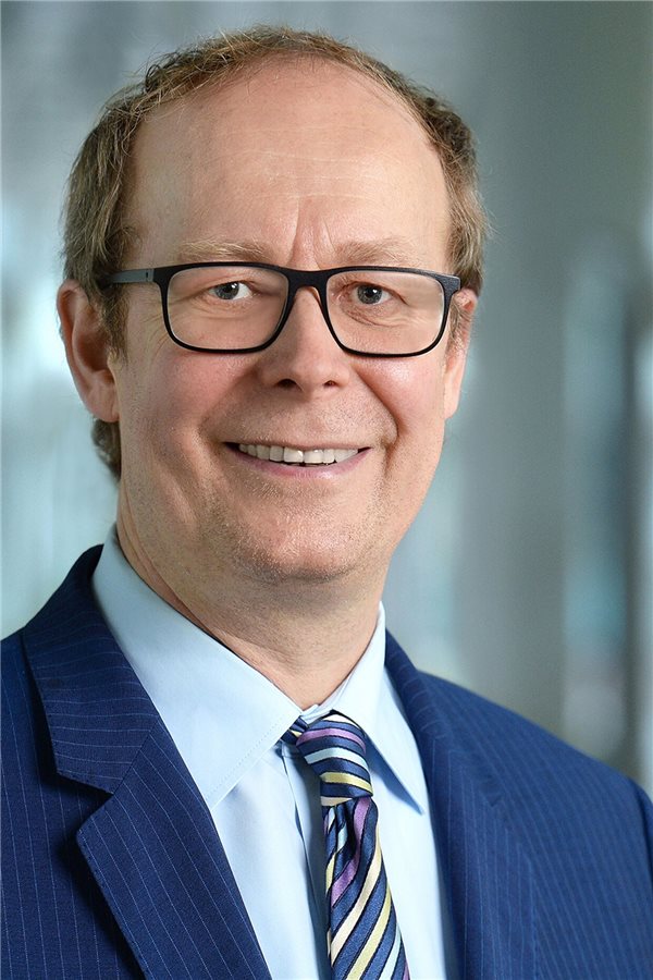 Cannabis-Legalisierung könnte einigen Geldsegen bescheren Professor Justus Haucap ist Direktor des Düsseldorfer Instituts für Wettbewerbsökonomie (DICE) und Partner der DICE Consult.