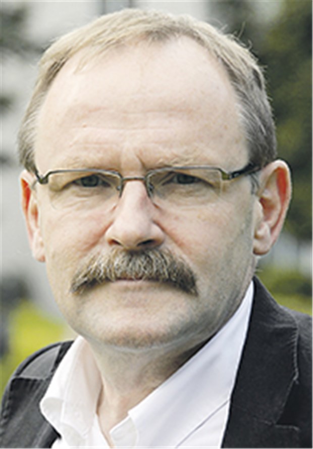 "Wir brauchen eine Balance zwischen Vertrauen und Wachsamkeit" Professor Karl-Heinz Beine ist Neurologe und Psychiater am St. Marien Hospital in Hamm.