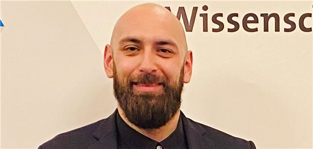 Nachwuchs-Wissenschaftspreis für Kerem Böge Professor Kerem Böge hat den Berliner Wissenschaftspreis in der Kategorie Nachwuchs erhalten.