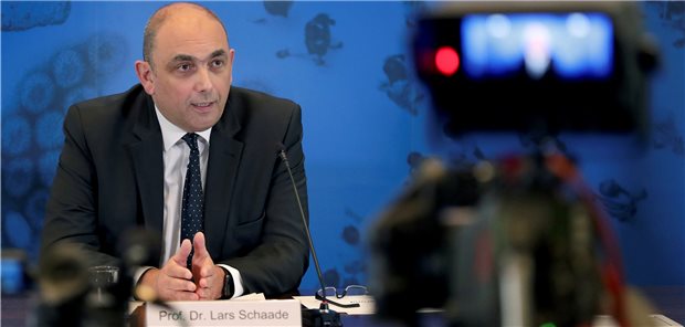 RKI will nicht mehr regelmäßig briefen Professor Lars Schaade, Vizepräsident vom Robert Koch-Institut (RKI), gab bekannt, die Briefings künftig nur noch anlassbezogen zu veranstalten.