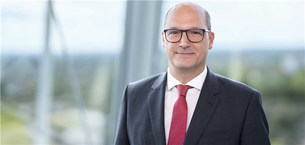 Neuer Chefarzt für die Neurochirurgie in Chemnitz Professor Matthias Kirsch ist neuer Chefarzt der Klinik für Neurochirurgie des Klinikums Chemnitz.