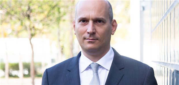 Till Plönes wird neuer Leiter der Dresdner Thoraxchirurgie Professor Till Plönes leitet ab November die Thoraxchirurgie in Dresden.