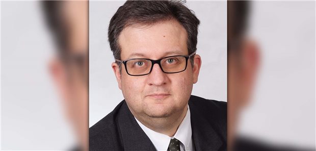 Augen auf in der Praxis – Alkoholprobleme früh erkennen Professor Ulrich Preuss ist Arzt für Psychiatrie und -psychotherapie und aktuell Klinikdirektor der Vitos Klinik Herborn.