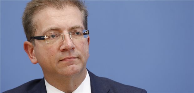 Innovationsfonds bietet Chancen, Sektorengrenzen zu überwinden Professor Wolfgang Greiner vom Sachverständigenrat für das Gesundheitswesen lobt den Innovationsfonds.